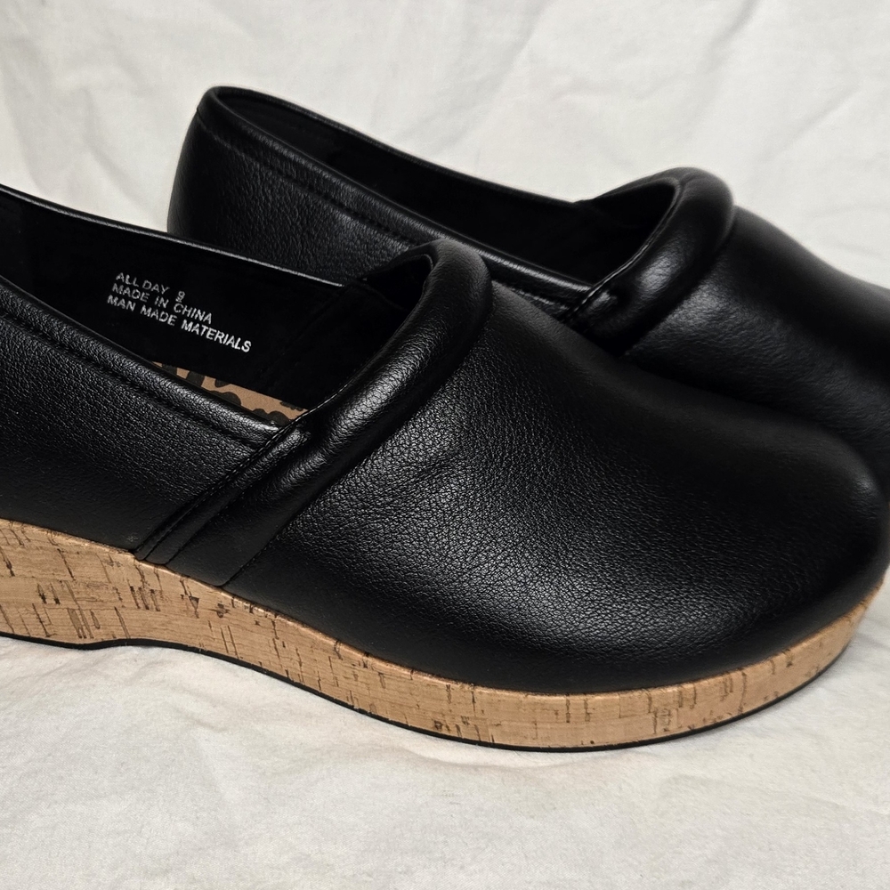 Corkys Footwear Women's All Day Slip On Clogs Size 9 - Picture 3 of 6
